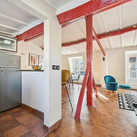 Bnbnook - Sunny 2br Duplex Near Seine & Notre-dame Parigi